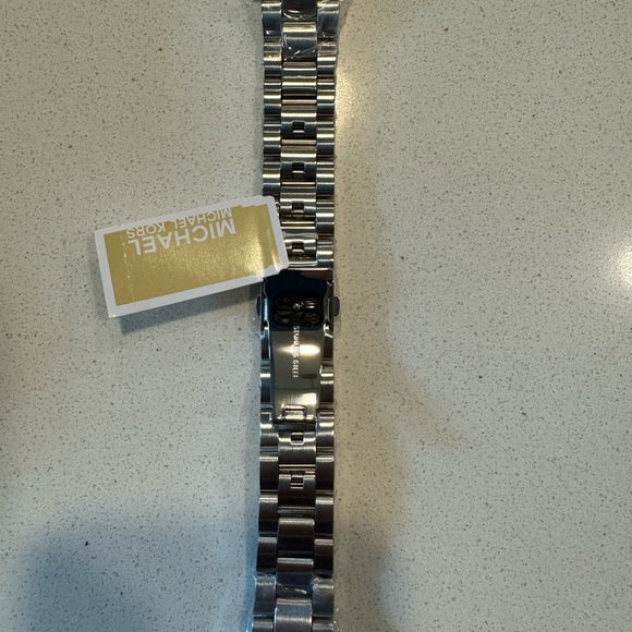 Michael Kors Apple Watch band - Picture 5 of 8